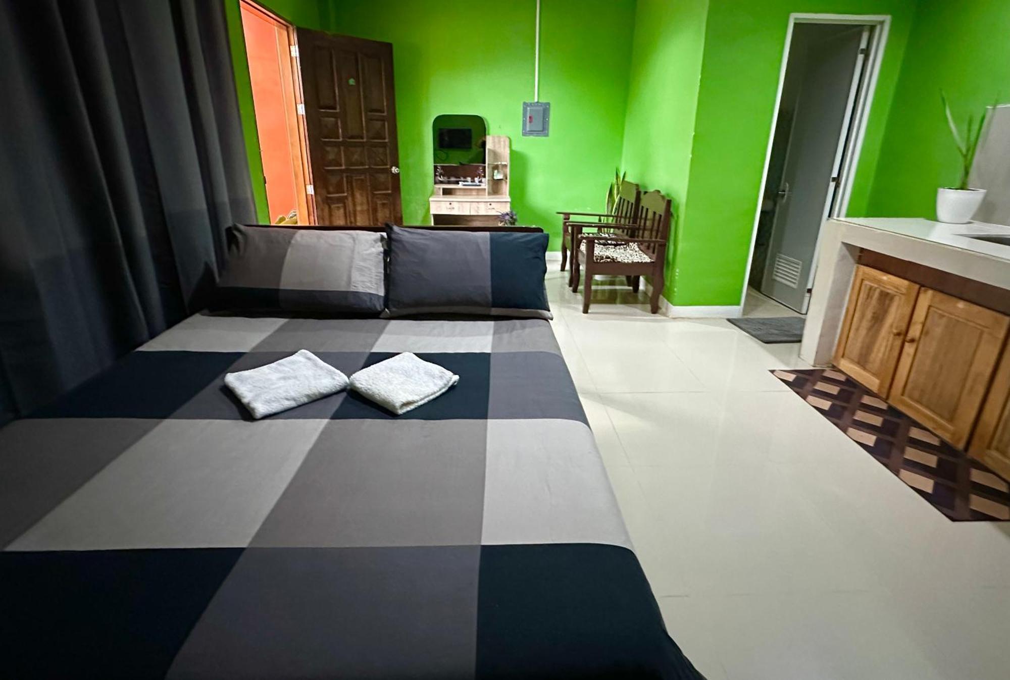 Rozay Travellers Inn Kabankalan Buitenkant foto