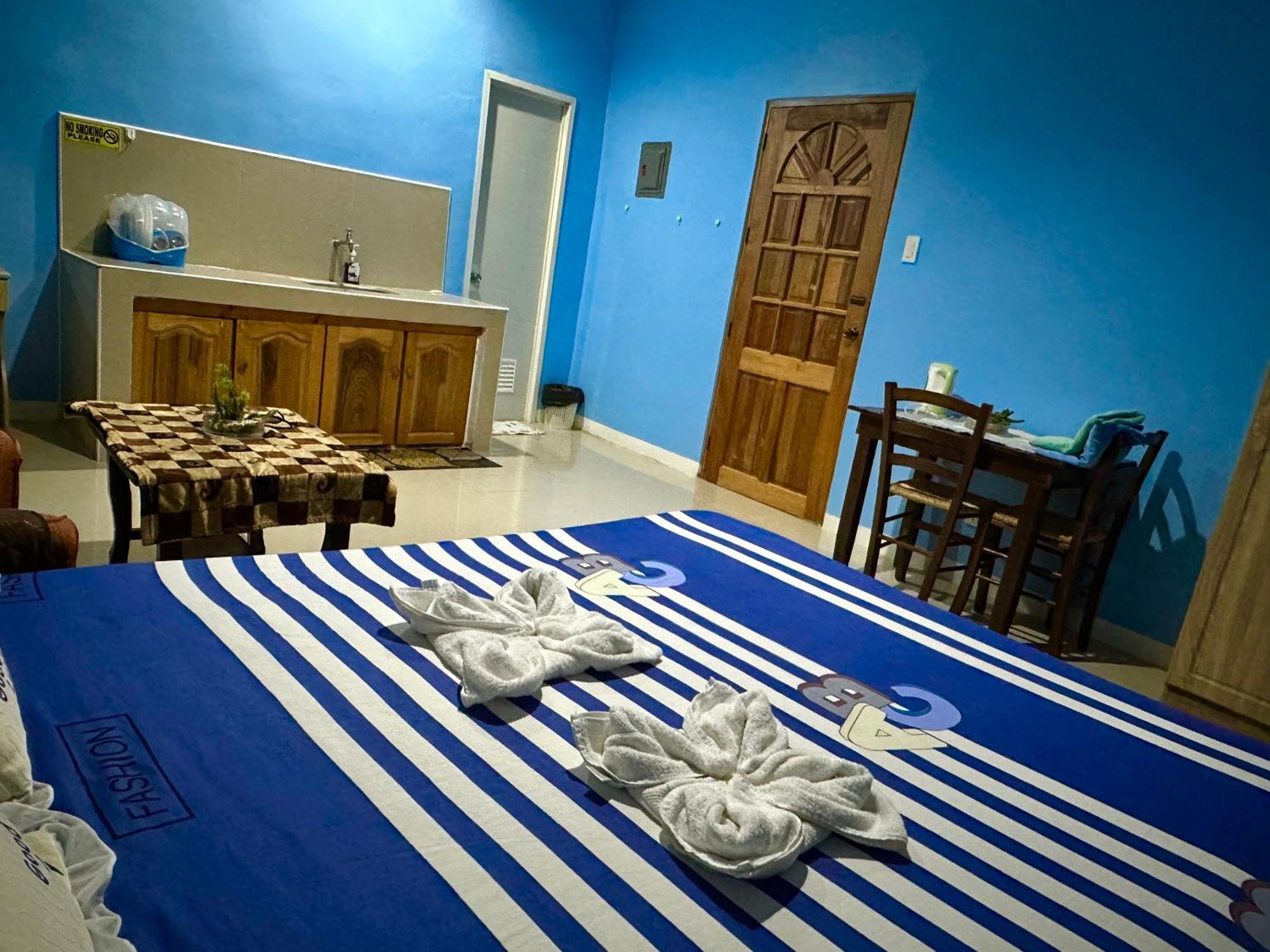 Rozay Travellers Inn Kabankalan Buitenkant foto