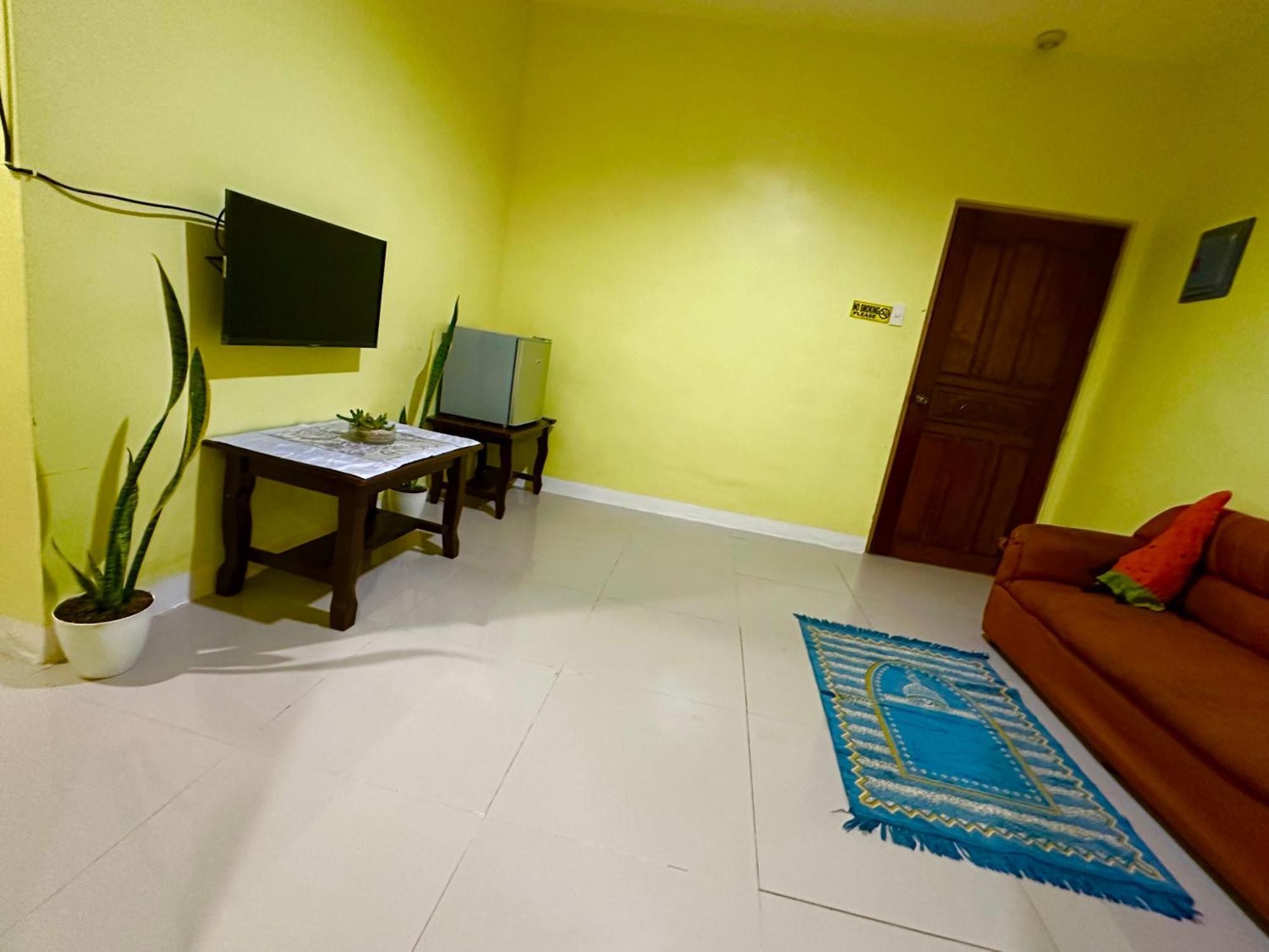 Rozay Travellers Inn Kabankalan Buitenkant foto