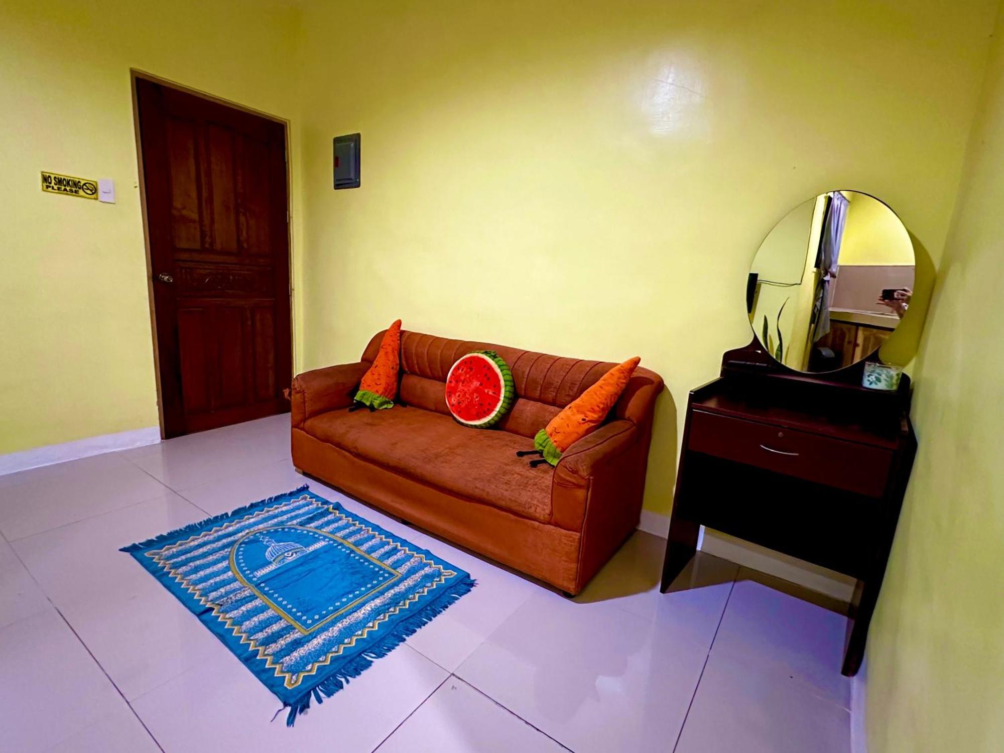 Rozay Travellers Inn Kabankalan Buitenkant foto