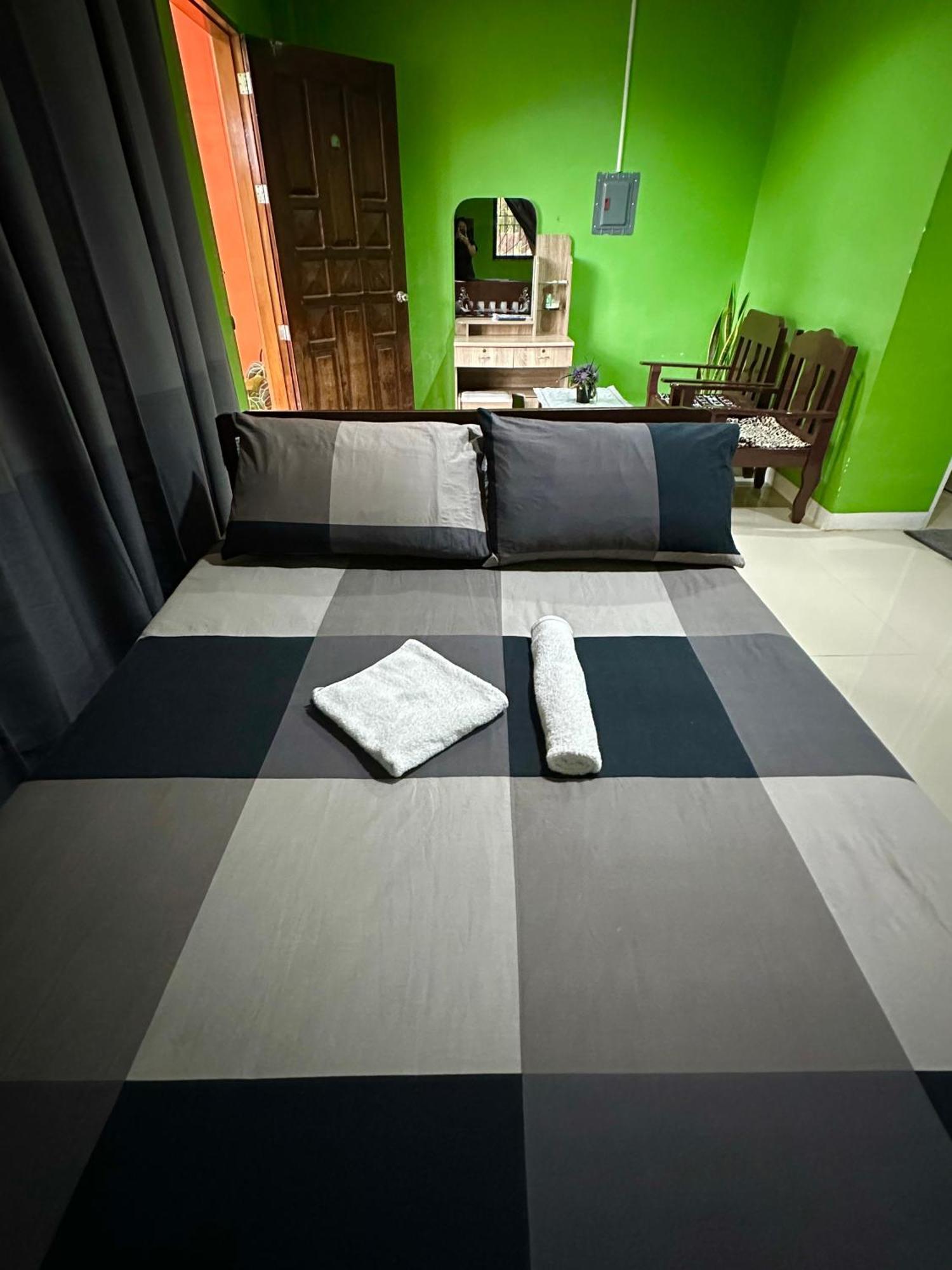 Rozay Travellers Inn Kabankalan Buitenkant foto
